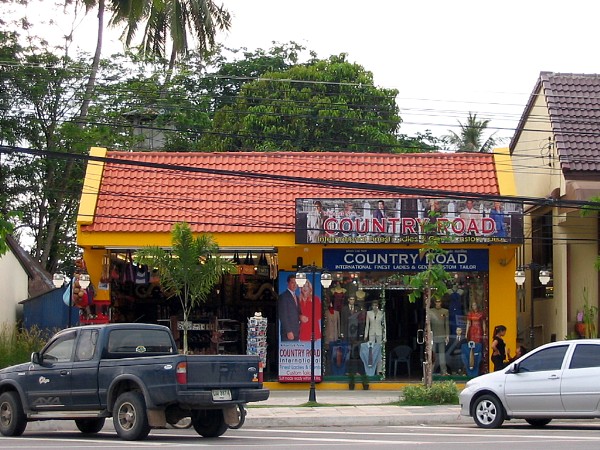 Khao Lak - Souvenir Shop & Country Road Tailor